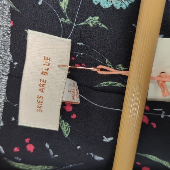 SKIES ARE BLUE Women's Alanna Textured Knit Blazer Grey Large - Picture 3 of 6